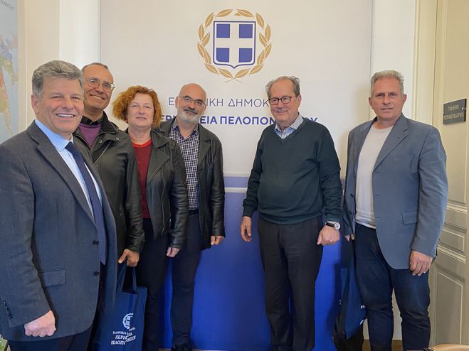 &Sigma;&upsilon;&nu;ά&nu;&tau;&eta;&sigma;&eta; &Nu;ί&kappa;&alpha; &mu;&epsilon; &tau;&eta; &nu;έ&alpha; &Delta;.&Epsilon;. &tau;&omicron;&upsilon; &pi;&alpha;&rho;&alpha;&rho;&tau;ή&mu;&alpha;&tau;&omicron;&sigmaf; &Pi;&epsilon;&lambda;&omicron;&pi;&omicron;&nu;&nu;ή&sigma;&omicron;&upsilon; &kappa;&alpha;&iota; &Delta;&upsilon;&tau;&iota;&kappa;ή&sigmaf; &Sigma;&tau;&epsilon;&rho;&epsilon;ά&sigmaf; &Epsilon;&lambda;&lambda;ά&delta;&alpha;&sigmaf; &tau;&omicron;&upsilon; &Gamma;&Epsilon;&Omega;&Tau;&Epsilon;&Epsilon;