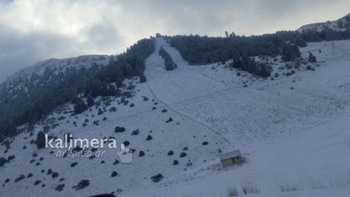Λευκό τοπίο και στο Χιονοδρομικό Κέντρο Μαινάλου