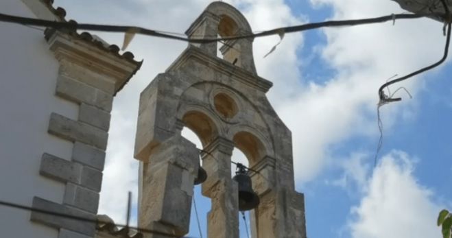 &Alpha;&chi;&alpha;ΐ&alpha; | Έ&kappa;&lambda;&epsilon;&psi;&alpha;&nu; &kappa;&alpha;&mu;&pi;ά&nu;&epsilon;&sigmaf; &alpha;&pi;ό &xi;&omega;&kappa;&lambda;ή&sigma;&iota; &tau;&eta;&nu; &pi;&alpha;&rho;&alpha;&mu;&omicron;&nu;ή &tau;&omega;&nu; &Chi;&rho;&iota;&sigma;&tau;&omicron;&upsilon;&gamma;έ&nu;&nu;&omega;&nu;