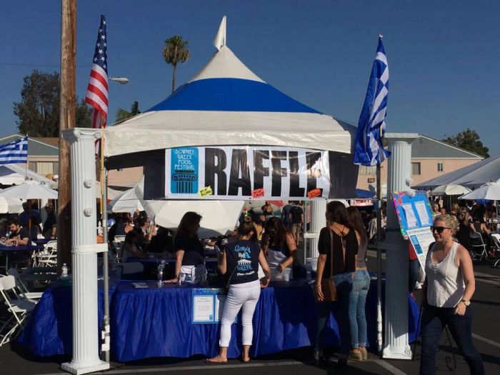 Ομογένεια: Φεστιβάλ στο Los Angeles με ... σουβλάκια, ντολμαδάκια, παστίτσιο και Ελληνικό καφέ! (εικόνες)