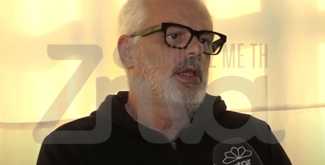 &laquo;&Delta;&epsilon;&nu; &pi;ά&omega; &sigma;&tau;&omicron; &mu;&nu;ή&mu;&alpha; &tau;&omicron;&upsilon; &gamma;&iota;&omicron;&upsilon; &mu;&omicron;&upsilon;&raquo; | &Sigma;&upsilon;&gamma;&kappa;&lambda;&omicron;&nu;ί&zeta;&epsilon;&iota; &omicron; &pi;&alpha;&tau;έ&rho;&alpha;&sigmaf; &tau;&omicron;&upsilon; &Mu;ά&rho;&iota;&omicron;&upsilon; &Tau;&omicron;&upsilon;&rho;&omicron;ύ&tau;&sigma;&iota;&kappa;&alpha; (vd)