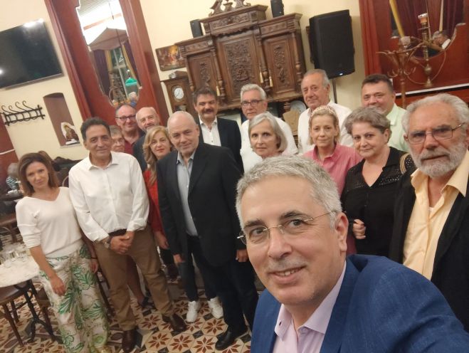 &Mu;ά&kappa;&alpha;&rho;&eta;&sigmaf; | &Alpha;&nu;&omicron;&iota;&chi;&tau;ή &epsilon;&kappa;&delta;ή&lambda;&omega;&sigma;&eta; &sigma;&tau;&eta;&nu; &Tau;&rho;ί&pi;&omicron;&lambda;&eta; &mu;&epsilon; &theta;έ&mu;&alpha; &laquo;&Kappa;&lambda;&iota;&mu;&alpha;&tau;&iota;&kappa;ή &alpha;&lambda;&lambda;&alpha;&gamma;ή &sigma;&tau;&eta;&nu; &epsilon;&pi;&iota;&kappa;&alpha;&iota;&rho;ό&tau;&eta;&tau;&alpha; &mu;&epsilon; &tau;&rho;&alpha;&gamma;&iota;&kappa;ό &tau;&rho;ό&pi;&omicron;&raquo;