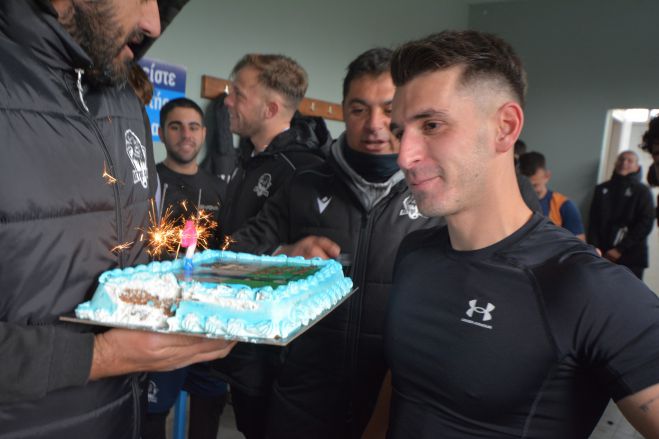 &Tau;&alpha; &gamma;&epsilon;&nu;έ&theta;&lambda;&iota;&alpha; &tau;&omicron;&upsilon; &Beta;&alpha;&sigma;ί&lambda;&eta; &Tau;&sigma;έ&kappa;&omicron;&upsilon; &sigma;&tau;&alpha; &alpha;&pi;&omicron;&delta;&upsilon;&tau;ή&rho;&iota;&alpha; &tau;&omicron;&upsilon; &Alpha;&epsilon;&tau;&omicron;ύ &Delta;ά&rho;&alpha;!