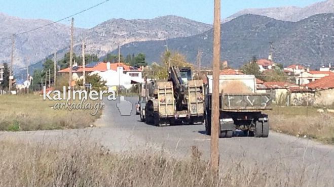 &Delta;ή&mu;&omicron;&sigmaf; &Tau;&rho;ί&pi;&omicron;&lambda;&eta;&sigmaf;: &Alpha;&nu;&tau;&iota;&pi;&lambda;&eta;&mu;&mu;&upsilon;&rho;&iota;&kappa;ά έ&rho;&gamma;&alpha; &sigma;&epsilon; &Delta;&omicron;&lambda;&iota;&alpha;&nu;ί&tau;&eta; &kappa;&alpha;&iota; &Sigma;&alpha;&rho;&alpha;&nu;&tau;&alpha;&pi;ό&tau;&alpha;&mu;&omicron;