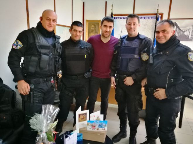Δωρεά Σωκράτη Παπασταθόπουλου | Αλεξίσφαιρα γιλέκα για του αστυνομικούς της Μεσσηνίας