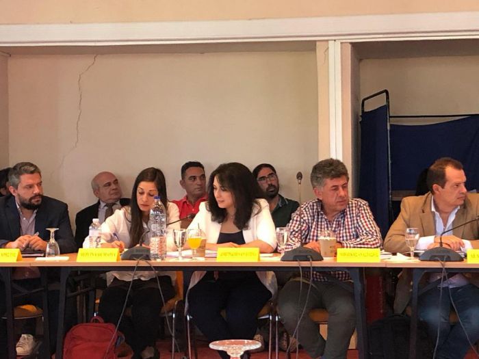 Δέδες: «Καμία λύση για πρόσφυγες – μετανάστες χωρίς τη συμμετοχή Περιφέρειας και Δήμων»