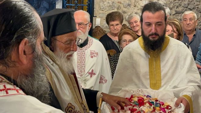 &Epsilon;&omicron;&rho;&tau;ή &Pi;&alpha;&nu;&alpha;&gamma;ί&alpha;&sigmaf; &Tau;&sigma;&iota;&pi;&iota;&alpha;&nu;ώ&nu; &Mu;&alpha;&nu;&tau;&iota;&nu;&epsilon;ί&alpha;&sigmaf; (&epsilon;&iota;&kappa;ό&nu;&epsilon;&sigmaf;)