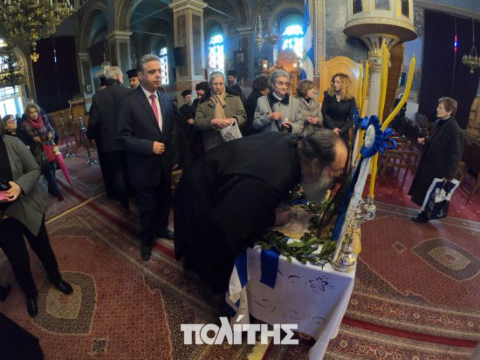 Προσκύνησαν το πετραχήλι του εθνομάρτυρα Πατριάρχη Γρηγορίου Ε’