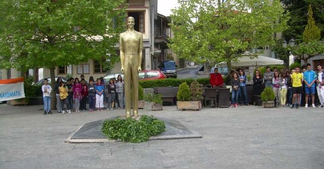 &laquo;&Gamma;&iota;&omicron;&rho;&tau;ή &Nu;&epsilon;&omicron;&lambda;&alpha;ί&alpha;&sigmaf; &gamma;&iota;&alpha; &tau;&alpha; &kappa;&omicron;&iota;&nu;&omega;&nu;&iota;&kappa;ά &kappa;&alpha;&iota; &delta;&eta;&mu;&omicron;&kappa;&rho;&alpha;&tau;&iota;&kappa;ά &tau;&eta;&sigmaf; &delta;&iota;&kappa;&alpha;&iota;ώ&mu;&alpha;&tau;&alpha;&raquo; &sigma;&tau;&eta; &Beta;&upsilon;&tau;ί&nu;&alpha;