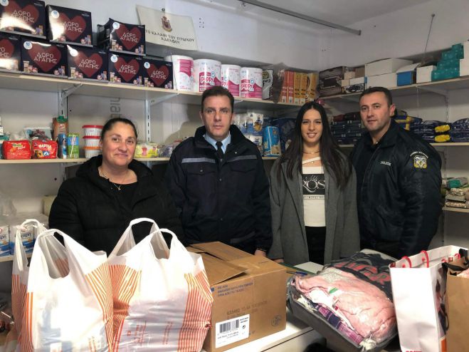 &Pi;&rho;&omicron;&sigma;&phi;&omicron;&rho;έ&sigmaf; &alpha;&gamma;ά&pi;&eta;&sigmaf; &alpha;&pi;ό &tau;&eta;&nu; &Mu;&eta;&tau;&rho;ό&pi;&omicron;&lambda;&eta; &Mu;&alpha;&nu;&tau;&iota;&nu;&epsilon;ί&alpha;&sigmaf; &kappa;&alpha;&iota; &Kappa;&upsilon;&nu;&omicron;&upsilon;&rho;ί&alpha;&sigmaf;