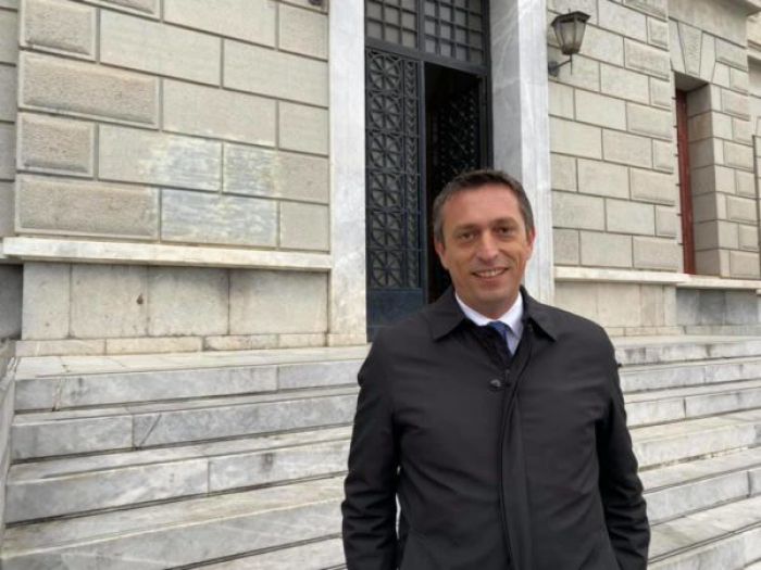 &Sigma;&tau;&iota;&sigmaf; 13 &Phi;&epsilon;&beta;&rho;&omicron;&upsilon;&alpha;&rho;ί&omicron;&upsilon; &epsilon;&kappa;&delta;&iota;&kappa;ά&zeta;&epsilon;&tau;&alpha;&iota; &eta; &mu;ή&nu;&upsilon;&sigma;&eta; &Mu;&alpha;&nu;&tau;ά &sigma;&epsilon; &Tau;&alpha;&tau;&omicron;ύ&lambda;&eta; &gamma;&iota;&alpha; &sigma;&upsilon;&kappa;&omicron;&phi;&alpha;&nu;&tau;&iota;&kappa;ή &delta;&upsilon;&sigma;&phi;ή&mu;&iota;&sigma;&eta;