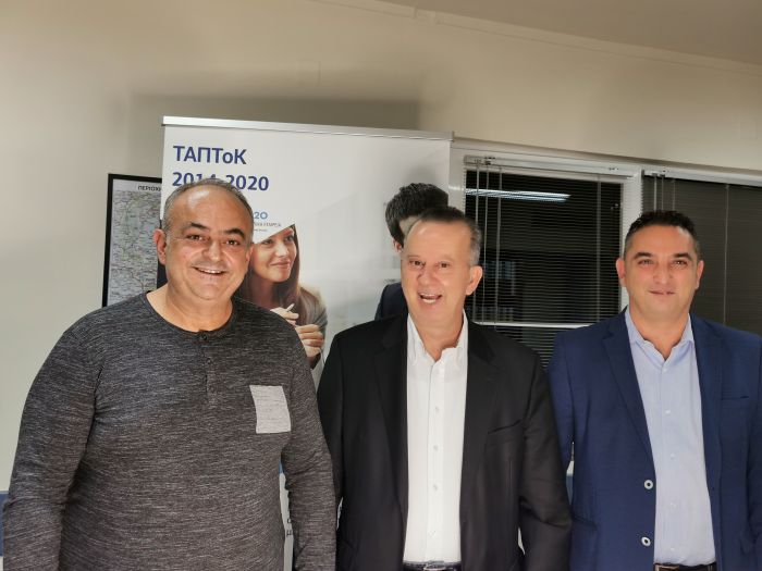 &Mu;&alpha;&nu;&tau;ά&sigmaf; &sigma;&epsilon; &Sigma;&kappa;&alpha;&nu;&tau;&zeta;ό: "&Kappa;&alpha;&lambda;ή &epsilon;&pi;&iota;&tau;&upsilon;&chi;ί&alpha;, &gamma;&iota;&alpha; &mu;ί&alpha; &kappa;&alpha;&lambda;ύ&tau;&epsilon;&rho;&eta; &Alpha;&rho;&kappa;&alpha;&delta;ί&alpha;, &gamma;&iota;&alpha; &mu;&iota;&alpha; &kappa;&alpha;&lambda;ύ&tau;&epsilon;&rho;&eta; &Beta;ό&rho;&epsilon;&iota;&alpha; &Kappa;&upsilon;&nu;&omicron;&upsilon;&rho;ί&alpha;"