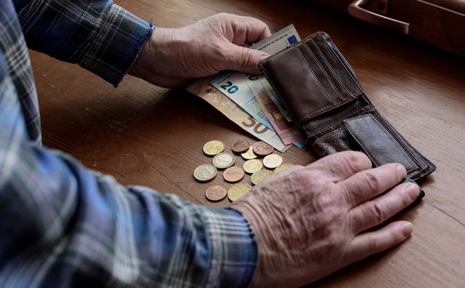 &Sigma;&upsilon;&nu;&tau;&alpha;&xi;&iota;&omicron;ύ&chi;&omicron;&iota; | &Alpha;&nu;&alpha;&kappa;&omicron;&iota;&nu;ώ&theta;&eta;&kappa;&epsilon; &eta; έ&kappa;&tau;&alpha;&kappa;&tau;&eta; &epsilon;&nu;ί&sigma;&chi;&upsilon;&sigma;&eta; 200-300 &epsilon;&upsilon;&rho;ώ