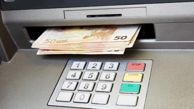 Έ&rho;&chi;&epsilon;&tau;&alpha;&iota; &nu;έ&omicron; &Delta;ώ&rho;&omicron; &Pi;ά&sigma;&chi;&alpha; 400 &epsilon;&upsilon;&rho;ώ