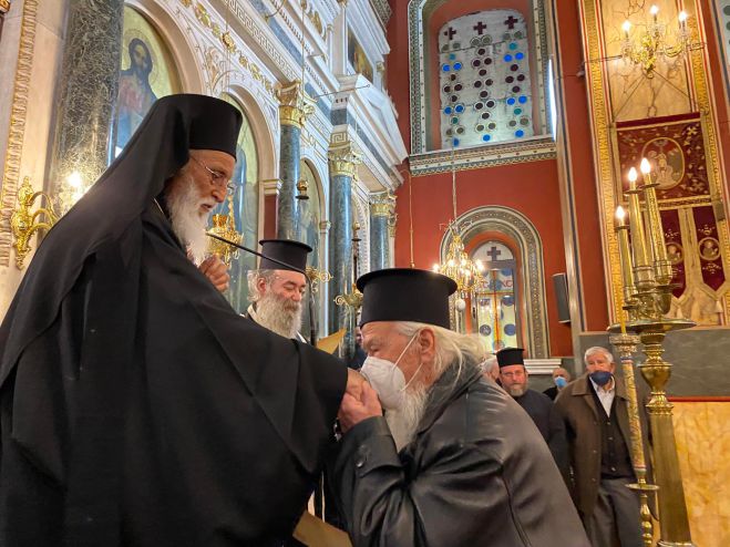 &Kappa;&upsilon;&rho;&iota;&alpha;&kappa;ή &tau;&eta;&sigmaf; &Sigma;&tau;&alpha;&upsilon;&rho;&omicron;&pi;&rho;&omicron;&sigma;&kappa;&upsilon;&nu;ή&sigma;&epsilon;&omega;&sigmaf; &sigma;&tau;&eta;&nu; &Tau;&rho;ί&pi;&omicron;&lambda;&eta; (&epsilon;&iota;&kappa;ό&nu;&epsilon;&sigmaf;)