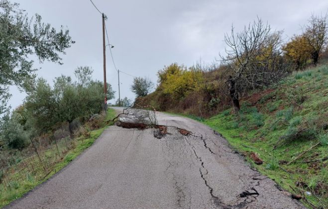 Κατολισθήσεις – πτώσεις βράχων στο οδικό δίκτυο της Γορτυνίας