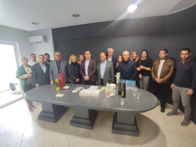 &Nu;έ&alpha; &gamma;&rho;&alpha;&phi;&epsilon;ί&alpha; &kappa;&alpha;&iota; &kappa;&omicron;&pi;ή &pi;ί&tau;&alpha;&sigmaf; &tau;&omicron;&upsilon; &Phi;&Omicron;&Delta;&Sigma;&Alpha; &sigma;&tau;&eta;&nu; &Kappa;&alpha;&lambda;&alpha;&mu;ά&tau;&alpha; (&epsilon;&iota;&kappa;ό&nu;&epsilon;&sigmaf;)