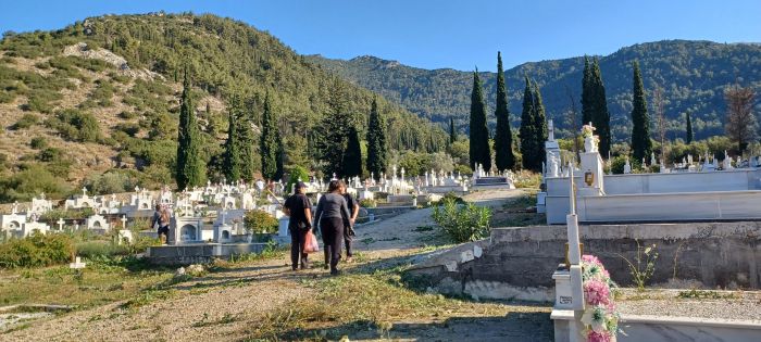&Kappa;&alpha;&nu;&delta;ή&lambda;&alpha; | &Epsilon;&theta;&epsilon;&lambda;&omicron;&nu;&tau;έ&sigmaf; &kappa;&alpha;&theta;ά&rho;&iota;&sigma;&alpha;&nu; &chi;ώ&rho;&omicron;&upsilon;&sigmaf; &tau;&omicron;&upsilon; &nu;&epsilon;&kappa;&rho;&omicron;&tau;&alpha;&phi;&epsilon;ί&omicron;&upsilon; (&epsilon;&iota;&kappa;ό&nu;&epsilon;&sigmaf;)