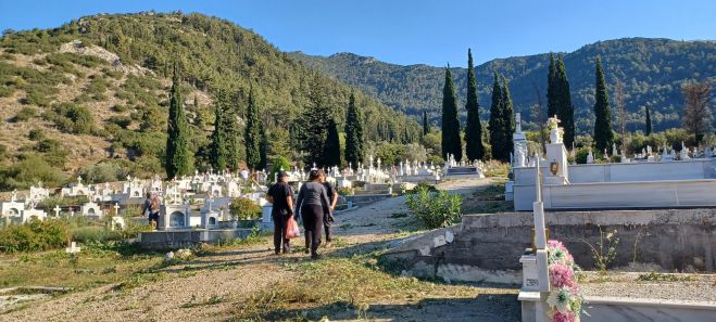 &Kappa;&alpha;&nu;&delta;ή&lambda;&alpha; | &Epsilon;&theta;&epsilon;&lambda;&omicron;&nu;&tau;έ&sigmaf; &kappa;&alpha;&theta;ά&rho;&iota;&sigma;&alpha;&nu; &chi;ώ&rho;&omicron;&upsilon;&sigmaf; &tau;&omicron;&upsilon; &nu;&epsilon;&kappa;&rho;&omicron;&tau;&alpha;&phi;&epsilon;ί&omicron;&upsilon; (&epsilon;&iota;&kappa;ό&nu;&epsilon;&sigmaf;)