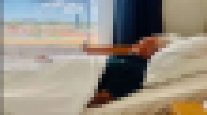 &Eta; &phi;&omega;&tau;&omicron;&gamma;&rho;&alpha;&phi;ί&alpha; &tau;&omicron;&upsilon; Ά&kappa;&eta; &Tau;&sigma;&omicron;&chi;&alpha;&tau;&zeta;ό&pi;&omicron;&upsilon;&lambda;&omicron;&upsilon; &mu;έ&sigma;&alpha; &alpha;&pi;ό &tau;&omicron; &nu;&omicron;&sigma;&omicron;&kappa;&omicron;&mu;&epsilon;ί&omicron;