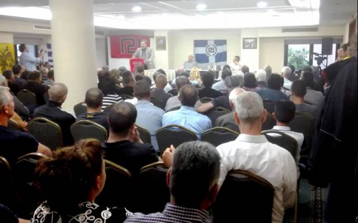 Καλαμάτα: Γεμάτη αίθουσα για την εκδήλωση της Χρυσής Αυγής - Μίλησαν Παππάς και Κασιδιάρης