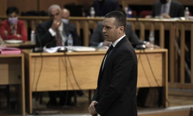 &Psi;&eta;&phi;ί&sigma;&tau;&eta;&kappa;&epsilon; &eta; &rho;ύ&theta;&mu;&iota;&sigma;&eta;-"&mu;&pi;&lambda;ό&kappa;&omicron;" &sigma;&tau;&omicron; &kappa;ό&mu;&mu;&alpha; &Kappa;&alpha;&sigma;&iota;&delta;&iota;ά&rho;&eta; &alpha;&pi;ό &Nu;&Delta; &kappa;&alpha;&iota; &Pi;&Alpha;&Sigma;&Omicron;&Kappa; - &Alpha;&pi;&epsilon;ί&chi;&epsilon; &omicron; &Sigma;&Upsilon;&Rho;&Iota;&Zeta;&Alpha;