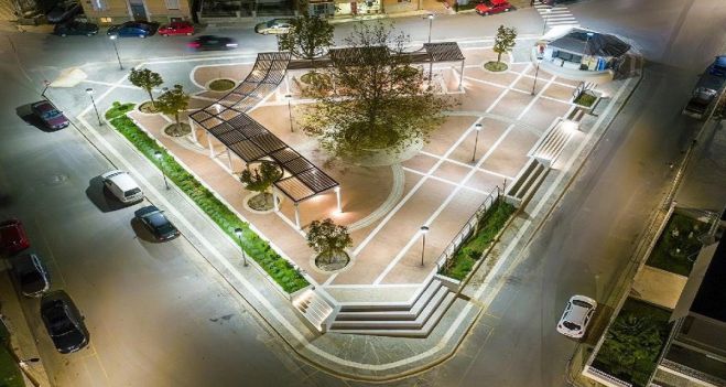 Αναβλήθηκαν τα εγκαίνια της πλατείας Μαντινείας (Μπασιάκου)