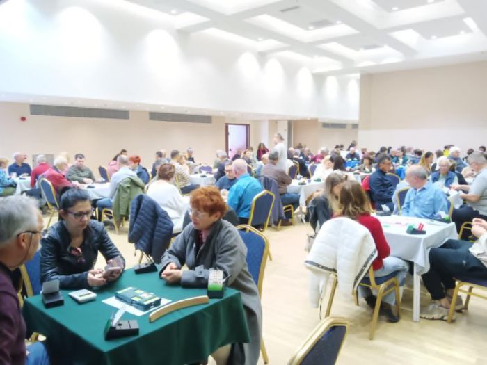 Δωρεάν μαθημάτων μπριτζ για αρχάριους στην Τρίπολη