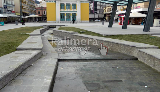 &Tau;&alpha; &chi;ά&lambda;&iota;&alpha; &mu;&alpha;&sigmaf; &hellip; - &Alpha;&pi;&omicron;&tau;&sigma;ί&gamma;&alpha;&rho;&alpha; &kappa;&alpha;&iota; &sigma;&kappa;&omicron;&upsilon;&pi;ί&delta;&iota;&alpha; &sigma;&tau;&omicron; &sigma;&upsilon;&nu;&tau;&rho;&iota;&beta;ά&nu;&iota; &tau;&eta;&sigmaf; &Pi;&lambda;&alpha;&tau;&epsilon;ί&alpha;&sigmaf; &Pi;&epsilon;&tau;&rho;&iota;&nu;&omicron;ύ (&epsilon;&iota;&kappa;ό&nu;&epsilon;&sigmaf; &kappa;&alpha;&iota; &beta;ί&nu;&tau;&epsilon;&omicron;)