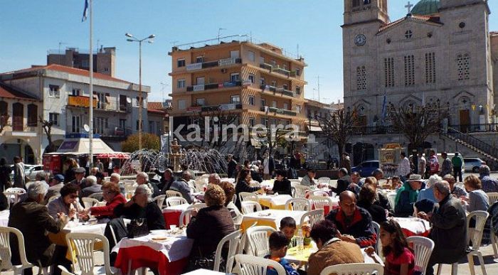 &Sigma;&upsilon;&mu;&beta;&alpha;ί&nu;&epsilon;&iota; &tau;ώ&rho;&alpha;: &Omicron;&iota; &pi;&rho;ώ&tau;&epsilon;&sigmaf; &epsilon;&iota;&kappa;ό&nu;&epsilon;&sigmaf; &alpha;&pi;ό &tau;&omicron; &gamma;&lambda;έ&nu;&tau;&iota; &sigma;&tau;&eta;&nu; &kappa;&epsilon;&nu;&tau;&rho;&iota;&kappa;ή &pi;&lambda;&alpha;&tau;&epsilon;ί&alpha; &tau;&eta;&sigmaf; &Tau;&rho;ί&pi;&omicron;&lambda;&eta;&sigmaf;!