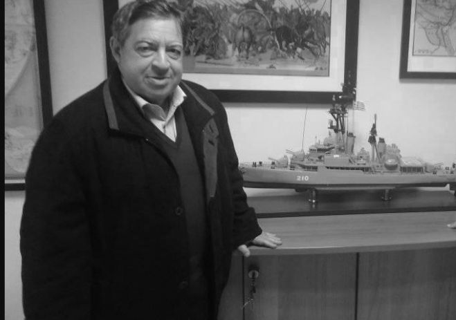 "Έ&phi;&upsilon;&gamma;&epsilon;" &omicron; Ά&gamma;&gamma;&epsilon;&lambda;&omicron;&sigmaf; &Delta;&epsilon;&nu;&delta;&rho;&iota;&nu;ό&sigmaf; ...