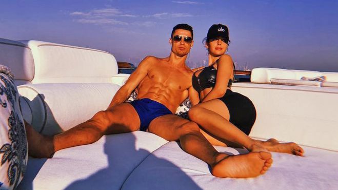 &Mu;&epsilon;&sigma;&sigma;&eta;&nu;ί&alpha; | &Tau;&omicron; ... &epsilon;&xi;&omega;&pi;&rho;&alpha;&gamma;&mu;&alpha;&tau;&iota;&kappa;ό &phi;&iota;&lambda;&omicron;&delta;ώ&rho;&eta;&mu;&alpha; &tau;&omega;&nu; 25.000 &euro; &sigma;&tau;&omicron;&upsilon;&sigmaf; &epsilon;&rho;&gamma;&alpha;&zeta;ό&mu;&epsilon;&nu;&omicron;&upsilon;&sigmaf; &tau;&omicron;&upsilon; "Costa Navarino"!