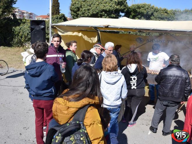 &Tau;&sigma;&iota;&kappa;&nu;&omicron;&pi;έ&mu;&pi;&tau;&eta; &sigma;&tau;&eta; &Mu;&epsilon;&tau;&alpha;&mu;ό&rho;&phi;&omega;&sigma;&eta; &mu;&epsilon; &sigma;&omicron;&upsilon;&beta;&lambda;ά&kappa;&iota;&alpha;, &mu;&omicron;&upsilon;&sigma;&iota;&kappa;ή &kappa;&alpha;&iota; &pi;&omicron;&lambda;ύ &kappa;έ&phi;&iota; (&epsilon;&iota;&kappa;ό&nu;&epsilon;&sigmaf;)