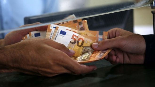 Αυτά είναι τα νέα επαγγέλματα που θα πάρουν επίδομα 800 € - Η λίστα!