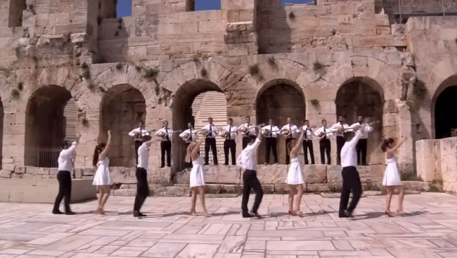 &Epsilon;&kappa;&pi;&lambda;&eta;&kappa;&tau;&iota;&kappa;ό &beta;ί&nu;&tau;&epsilon;&omicron; | &Tau;&omicron; &epsilon;&nu;&tau;&upsilon;&pi;&omega;&sigma;&iota;&alpha;&kappa;ό "&sigma;&upsilon;&rho;&tau;ά&kappa;&iota;" &kappa;ά&tau;&omega; &alpha;&pi;ό &tau;&eta;&nu; &Alpha;&kappa;&rho;ό&pi;&omicron;&lambda;&eta;! (vd)