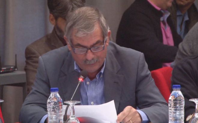 &Pi;&epsilon;&tau;&rho;ά&kappa;&omicron;&sigmaf;: "&Epsilon;&pi;&iota;&mu;έ&nu;&epsilon;&iota;&nbsp; &nu;&alpha; &epsilon;&kappa;&tau;ί&theta;&epsilon;&tau;&alpha;&iota; &omicron; &kappa;. &Pi;&epsilon;&rho;&iota;&phi;&epsilon;&rho;&epsilon;&iota;ά&rho;&chi;&eta;&sigmaf;"