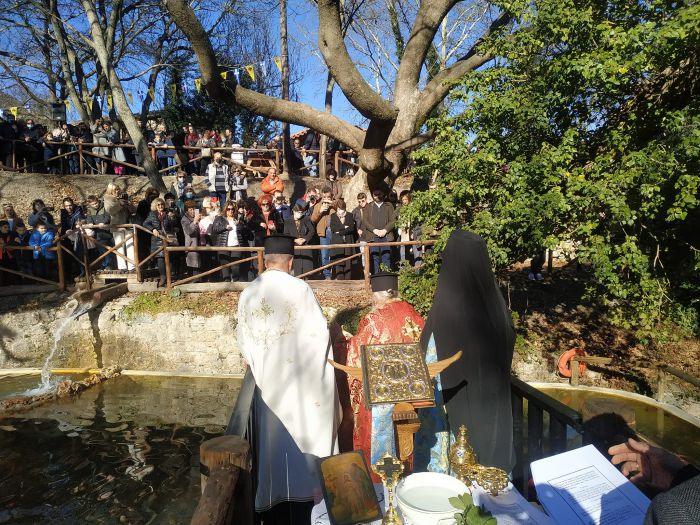 &Alpha;&gamma;&iota;&alpha;&sigma;&mu;ό&sigmaf; &tau;&omega;&nu; &upsilon;&delta;ά&tau;&omega;&nu; &sigma;&tau;&omicron; &Pi;ά&rho;&kappa;&omicron; &Kappa;ά&tau;&omega; &Beta;&rho;ύ&sigma;&eta;&sigmaf; &sigma;&tau;&omicron; &Lambda;&epsilon;&beta;ί&delta;&iota;