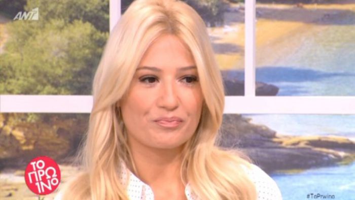 «Λύγισε» στον αέρα η Φαίη Σκορδά ... (vd)