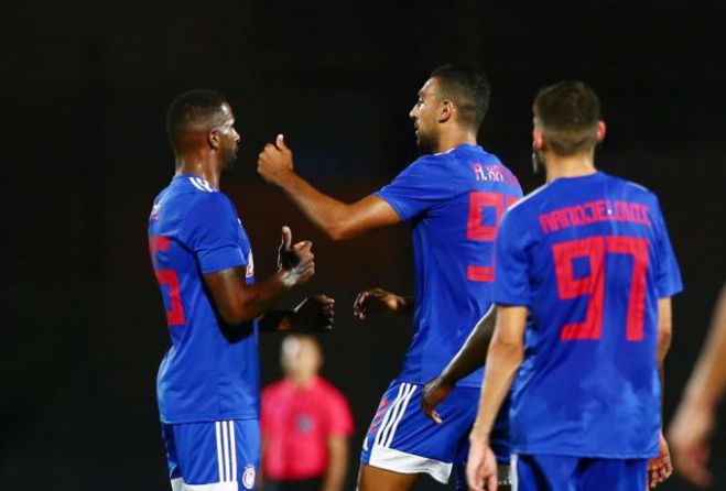 &Mu;&epsilon; &Omicron;&mu;ό&nu;&omicron;&iota;&alpha; ή &Epsilon;&rho;&upsilon;&theta;&rho;ό &Alpha;&sigma;&tau;έ&rho;&alpha; &omicron; &Omicron;&lambda;&upsilon;&mu;&pi;&iota;&alpha;&kappa;ό&sigmaf;