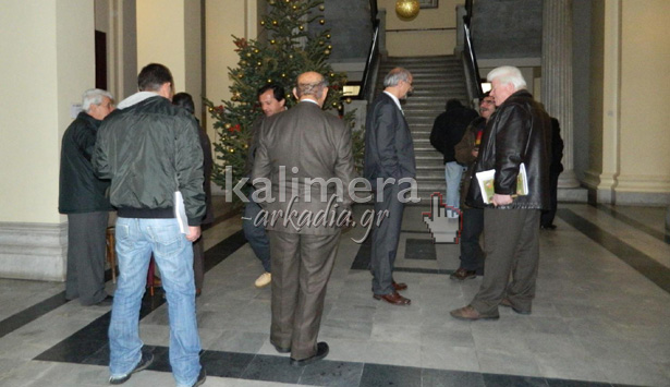 Παράσταση διαμαρτυρίας στην Εισαγγελία Τρίπολης για τη δίκη του Γόντικα! (vd)
