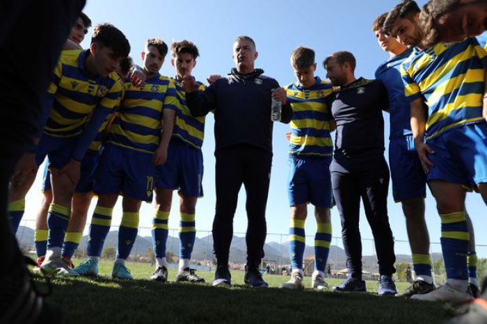 &Tau;&eta; 2&eta; &theta;έ&sigma;&eta; &kappa;&alpha;&tau;έ&kappa;&tau;&eta;&sigma;&epsilon; &eta; &Kappa;19 &tau;&omicron;&upsilon; &Alpha;&sigma;&tau;έ&rho;&alpha;! (&epsilon;&iota;&kappa;ό&nu;&epsilon;&sigmaf;)