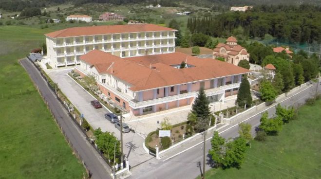 Γηροκομείο - Μέλος της Διοίκησης ο Αντιπεριφερειάρχης Γιαννακούρας