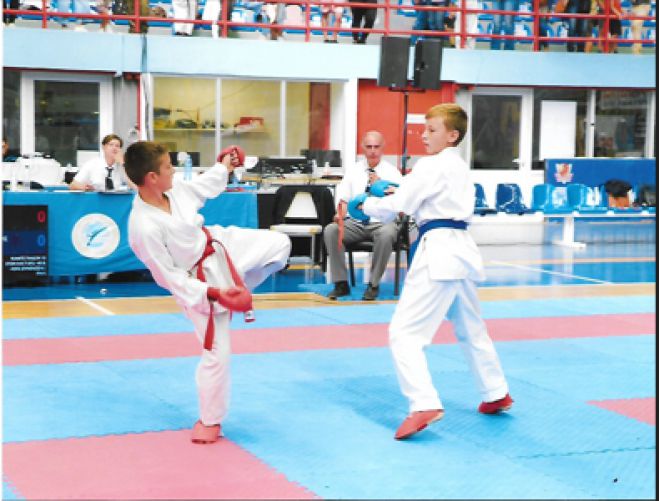 &Omicron;&chi;&tau;ώ &mu;&epsilon;&tau;ά&lambda;&lambda;&iota;&alpha; &gamma;&iota;&alpha; &tau;&omicron;&nu; &Gamma;&Sigma; &Kappa;&alpha;&rho;ά&tau;&epsilon; &Mu;&epsilon;&gamma;&alpha;&lambda;ό&pi;&omicron;&lambda;&eta;&sigmaf; "&Omicron; &Sigma;&pi;ά&rho;&tau;&alpha;&kappa;&omicron;&sigmaf;" (&epsilon;&iota;&kappa;ό&nu;&epsilon;&sigmaf;)!