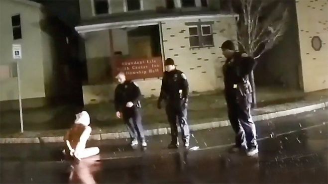 &Nu;έ&omicron; &beta;ί&nu;&tau;&epsilon;&omicron; &sigma;&omicron;&kappa; &alpha;&sigma;&tau;&upsilon;&nu;&omicron;&mu;&iota;&kappa;ή&sigmaf; &beta;ί&alpha;&sigmaf; &sigma;&tau;&iota;&sigmaf; &Eta;&Pi;&Alpha; | &Sigma;&upsilon;&nu;έ&lambda;&alpha;&beta;&alpha;&nu; &Alpha;&phi;&rho;&omicron;&alpha;&mu;&epsilon;&rho;&iota;&kappa;&alpha;&nu;ό, &tau;&omicron;&upsilon; έ&beta;&alpha;&lambda;&alpha;&nu; &sigma;&alpha;&kappa;&omicron;ύ&lambda;&alpha; &sigma;&tau;&omicron; &kappa;&epsilon;&phi;ά&lambda;&iota; &kappa;&alpha;&iota; &pi;έ&theta;&alpha;&nu;&epsilon; (vd)