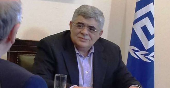 &Mu;&iota;&chi;&alpha;&lambda;&omicron;&lambda;&iota;ά&kappa;&omicron;&sigmaf;: &laquo;&Eta; &Chi;&rho;&upsilon;&sigma;ή &Alpha;&upsilon;&gamma;ή &theta;&alpha; &alpha;&nu;&alpha;&lambda;ά&beta;&epsilon;&iota; &tau;&alpha; &eta;&nu;ί&alpha; &tau;&eta;&sigmaf; &Pi;&alpha;&tau;&rho;ί&delta;&alpha;&sigmaf; &mu;&epsilon;&tau;ά &tau;&eta;&nu; &alpha;&pi;&omicron;&tau;&upsilon;&chi;ί&alpha; &tau;&omicron;&upsilon; &Sigma;&Upsilon;&Rho;&Iota;&Zeta;&Alpha;&raquo;! (vd)