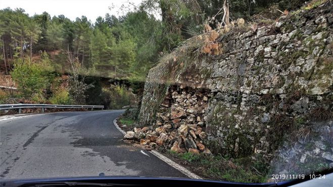 &Gamma;&omicron;&rho;&tau;&upsilon;&nu;ί&alpha; | &Kappa;&alpha;&tau;&alpha;&rho;&rho;έ&epsilon;&iota; &eta; &mu;ά&nu;&delta;&rho;&alpha; &sigma;&tau;&omicron; &nu;&epsilon;&kappa;&rho;&omicron;&tau;&alpha;&phi;&epsilon;ί&omicron; &tau;&omicron;&upsilon; &Lambda;&epsilon;&upsilon;&kappa;&omicron;&chi;&omega;&rho;ί&omicron;&upsilon;