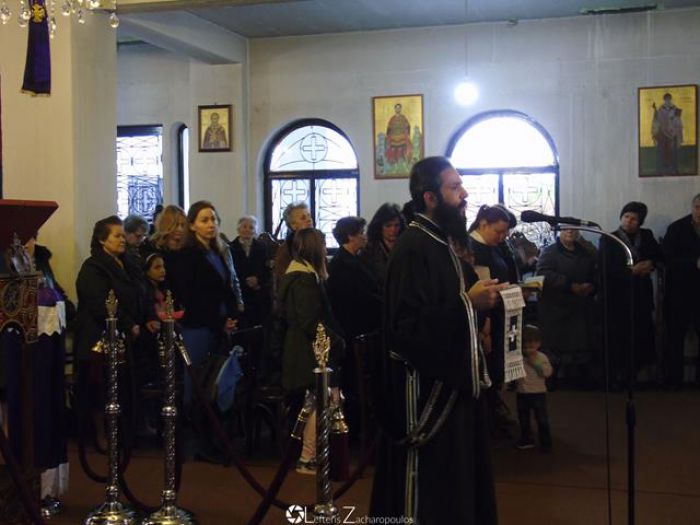 &Tau;&rho;ί&pi;&omicron;&lambda;&eta; - &Eta; &Alpha;&kappa;&omicron;&lambda;&omicron;&upsilon;&theta;ί&alpha; &tau;&omicron;&upsilon; &Nu;&upsilon;&mu;&phi;ί&omicron;&upsilon; &sigma;&tau;&omicron; &Nu;&alpha;ό &tau;&omicron;&upsilon; &Alpha;&gamma;ί&omicron;&upsilon; &Tau;&rho;ύ&phi;&omega;&nu;&alpha;! (&epsilon;&iota;&kappa;ό&nu;&epsilon;&sigmaf;)
