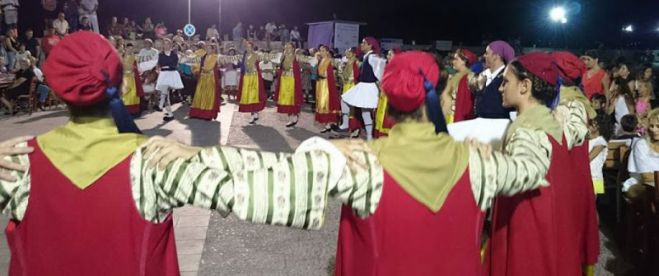 Μαθήματα παραδοσιακών χορών στο Λεωνίδιο!