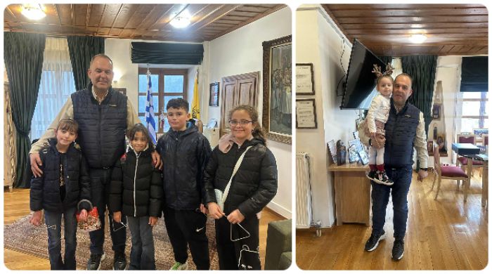 &Mu;&epsilon;&lambda;&omega;&delta;&iota;&kappa;έ&sigmaf; &epsilon;&upsilon;&chi;έ&sigmaf;, &kappa;ά&lambda;&alpha;&nu;&tau;&alpha; &kappa;&alpha;&iota; &chi;&alpha;&mu;ό&gamma;&epsilon;&lambda;&alpha; &sigma;&tau;&omicron; &Delta;&eta;&mu;&alpha;&rho;&chi;&epsilon;ί&omicron; &Gamma;&omicron;&rho;&tau;&upsilon;&nu;ί&alpha;&sigmaf;