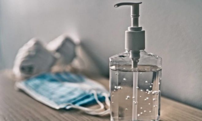 &Tau;&rho;ί&alpha; &nu;έ&alpha; &kappa;&rho;&omicron;ύ&sigma;&mu;&alpha;&tau;&alpha; &kappa;&omicron;&rho;&omicron;&nu;&omicron;ϊ&omicron;ύ &sigma;&tau;&eta;&nu; &Pi;&epsilon;&rho;&iota;&phi;έ&rho;&epsilon;&iota;&alpha; &Pi;&epsilon;&lambda;&omicron;&pi;&omicron;&nu;&nu;ή&sigma;&omicron;&upsilon;, &sigma;&tau;&omicron;&upsilon;&sigmaf; 329 &omicron;&iota; &pi;&rho;&omicron;&sigma;&beta;&lambda;&eta;&theta;έ&nu;&tau;&epsilon;&sigmaf;